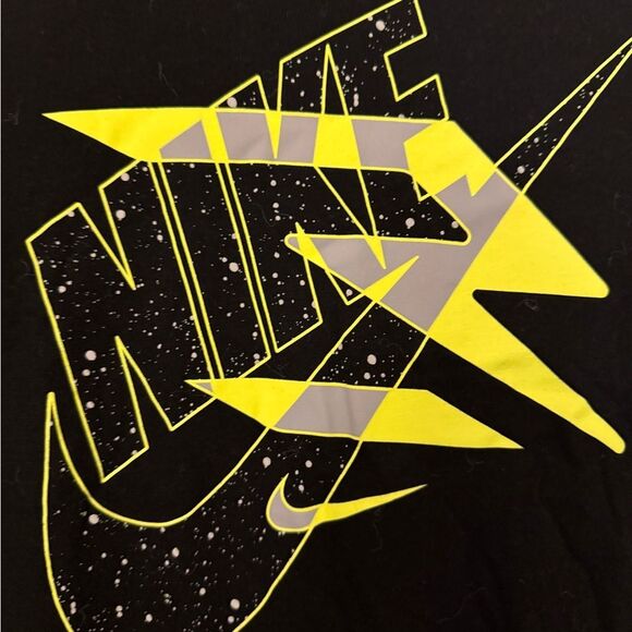 Nike Black T-Shirt with Yellow Graphic - Picture 3 of 5